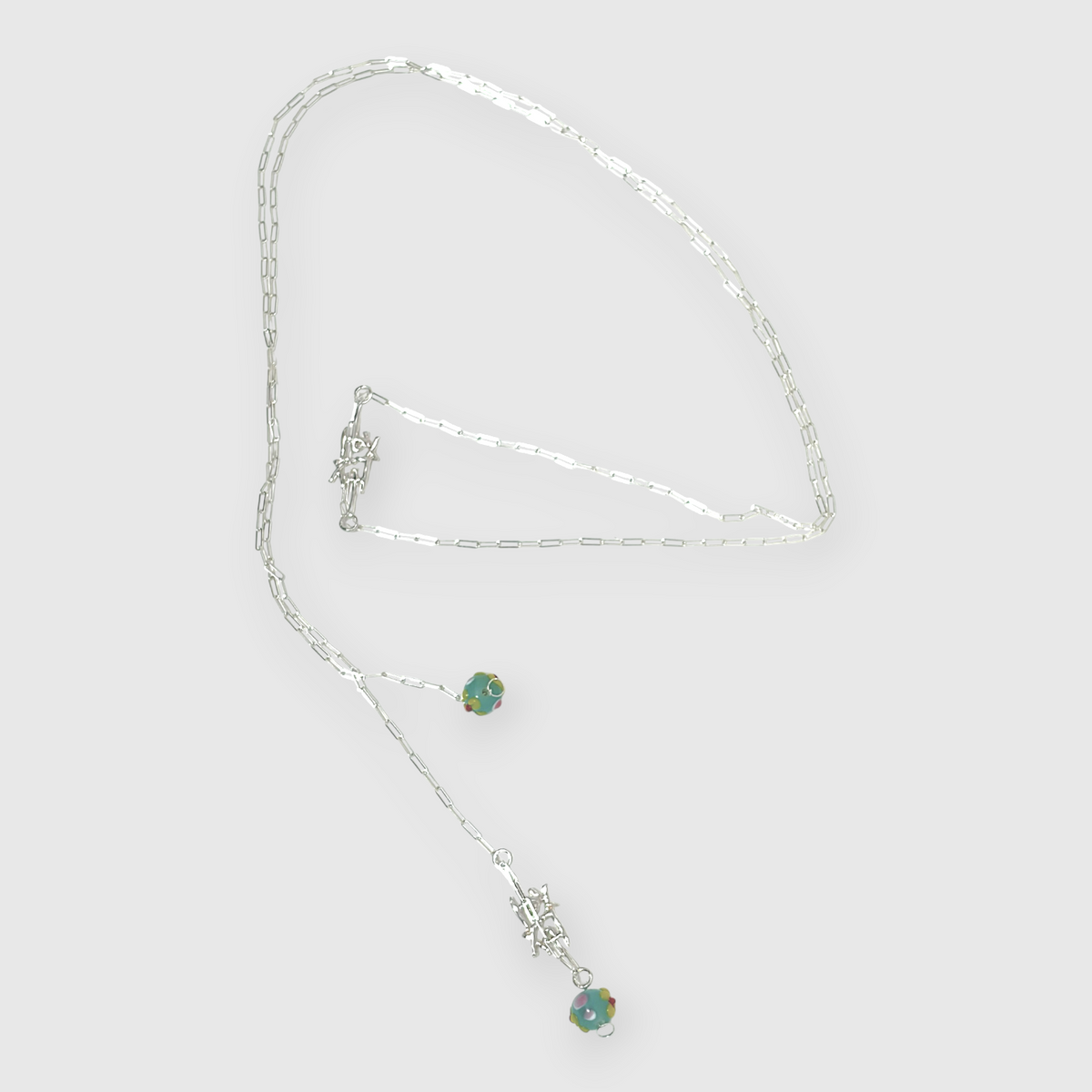 Glass beads necklace