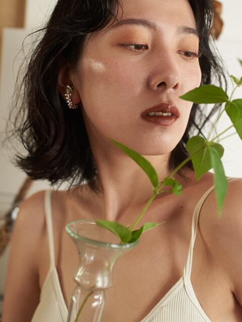 Dot earring