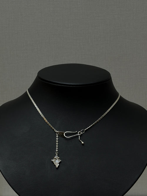 Collarbone-length Necklace No.3