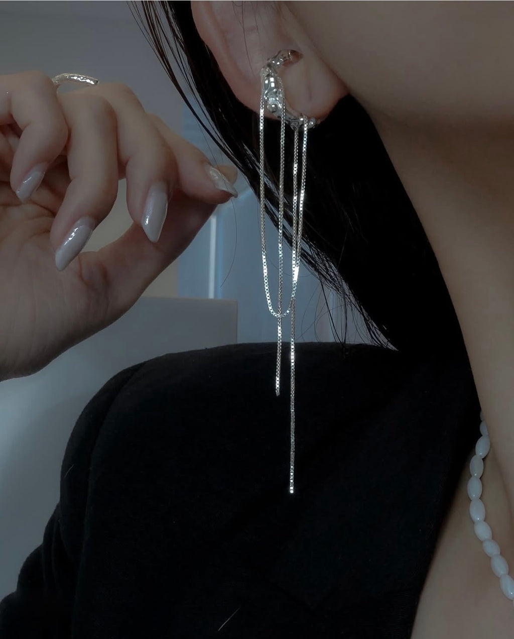 Drop chain ear cuff