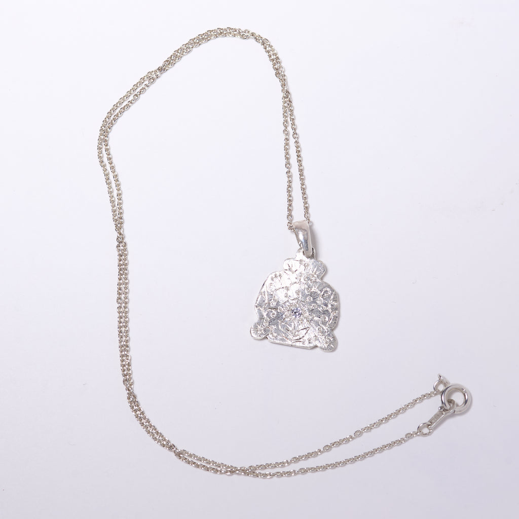 手彫りPandant Top necklace