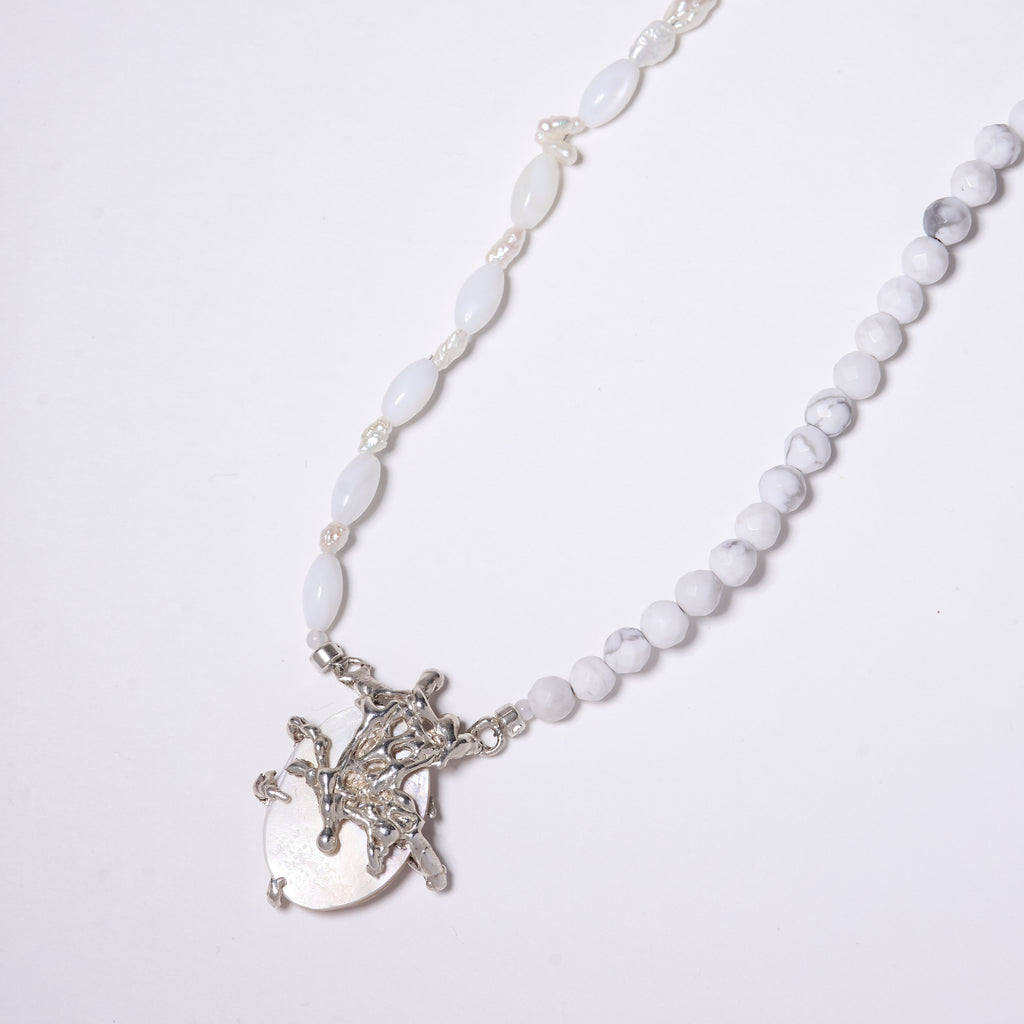 Asymmetrical necklace