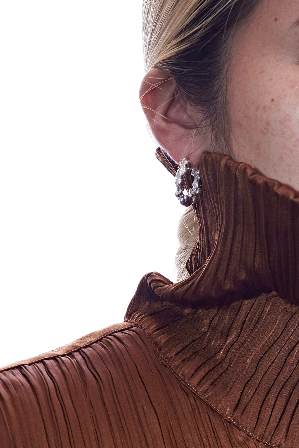 Random Circle earring