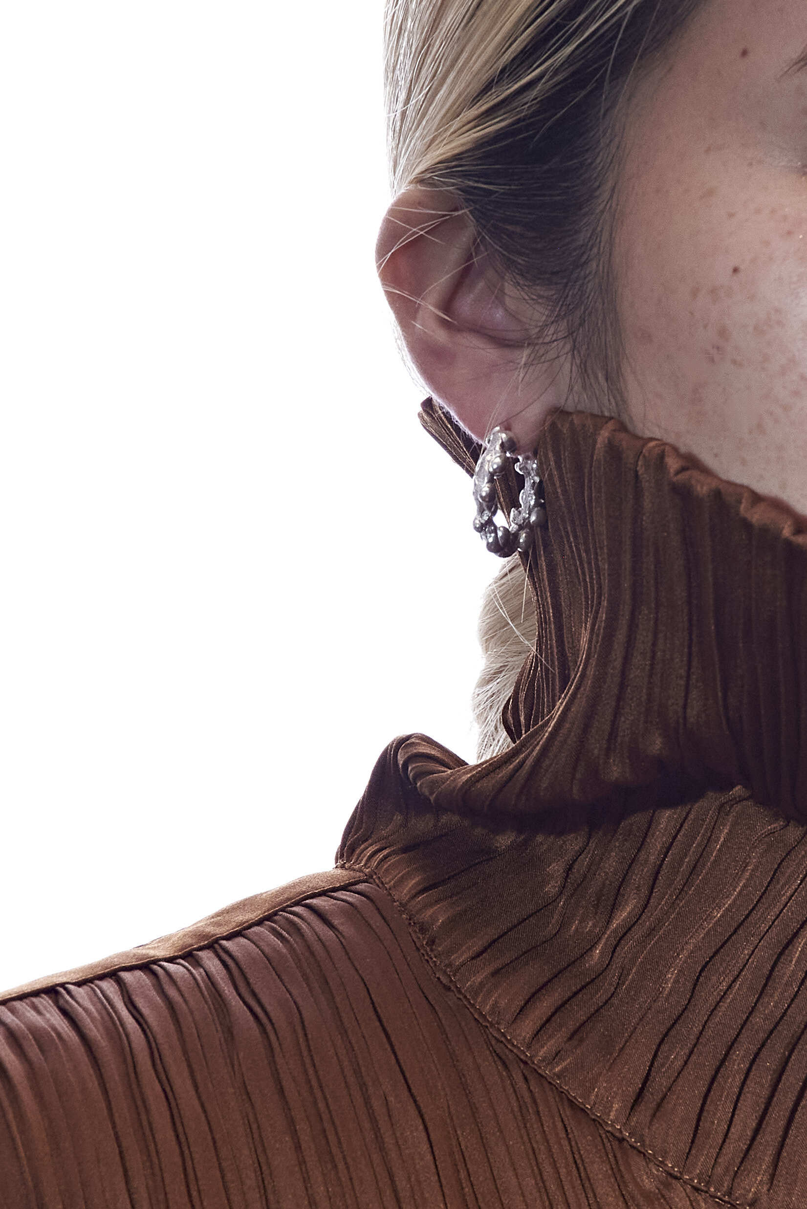 Random Circle earring