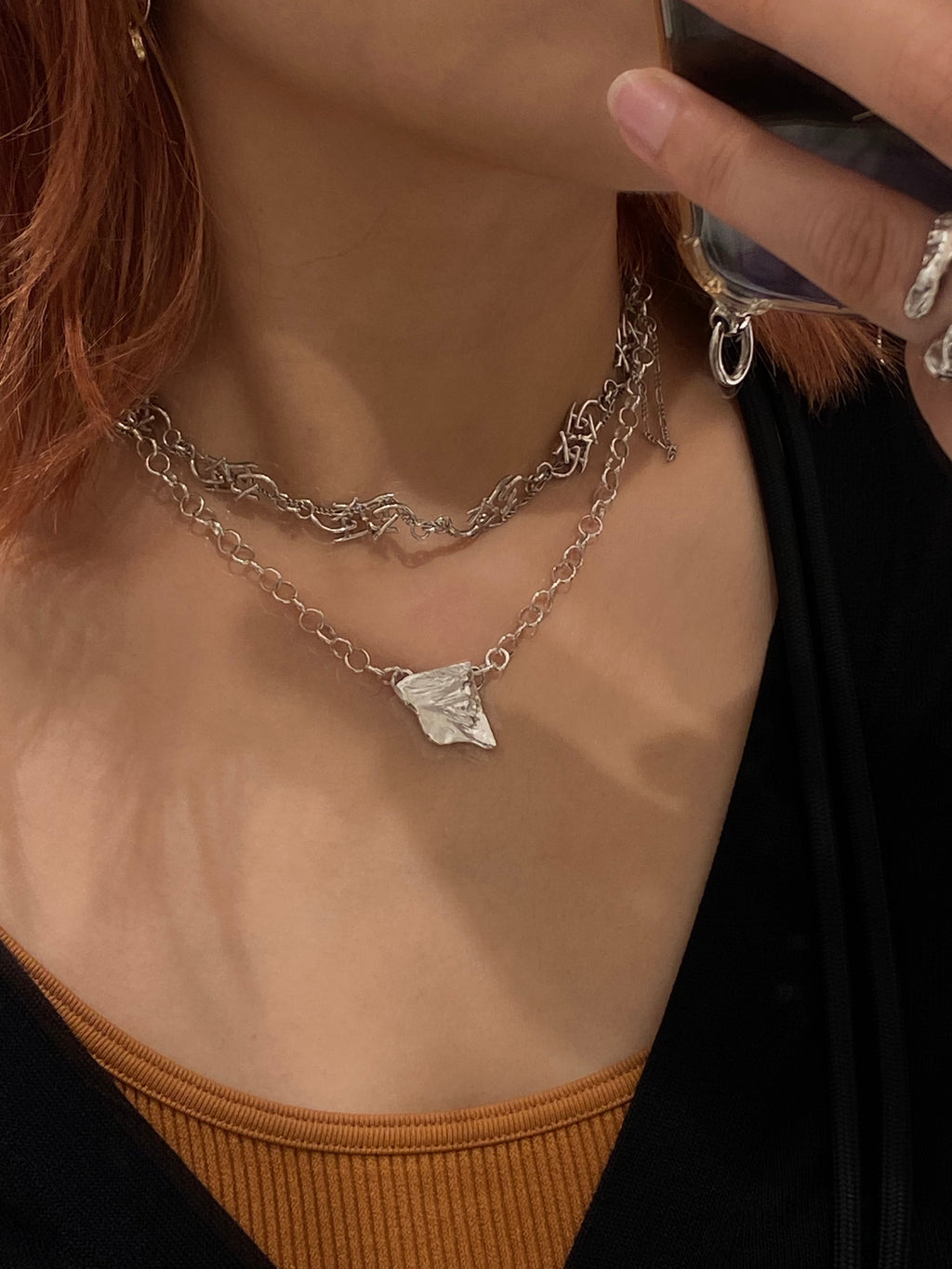 Profile necklace