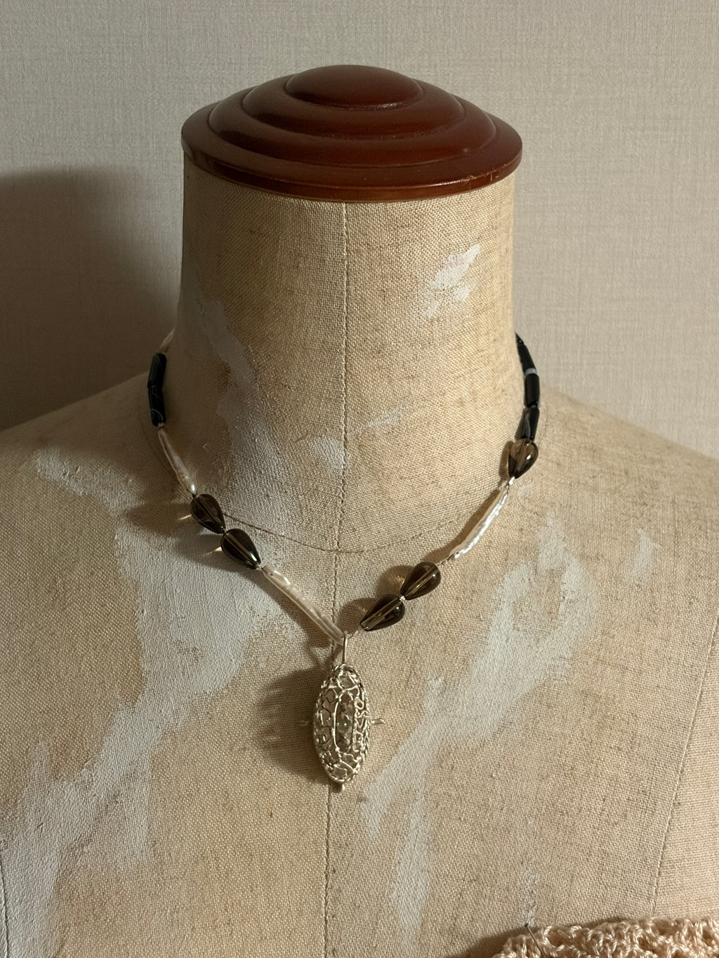 3 stones/Smoky necklace