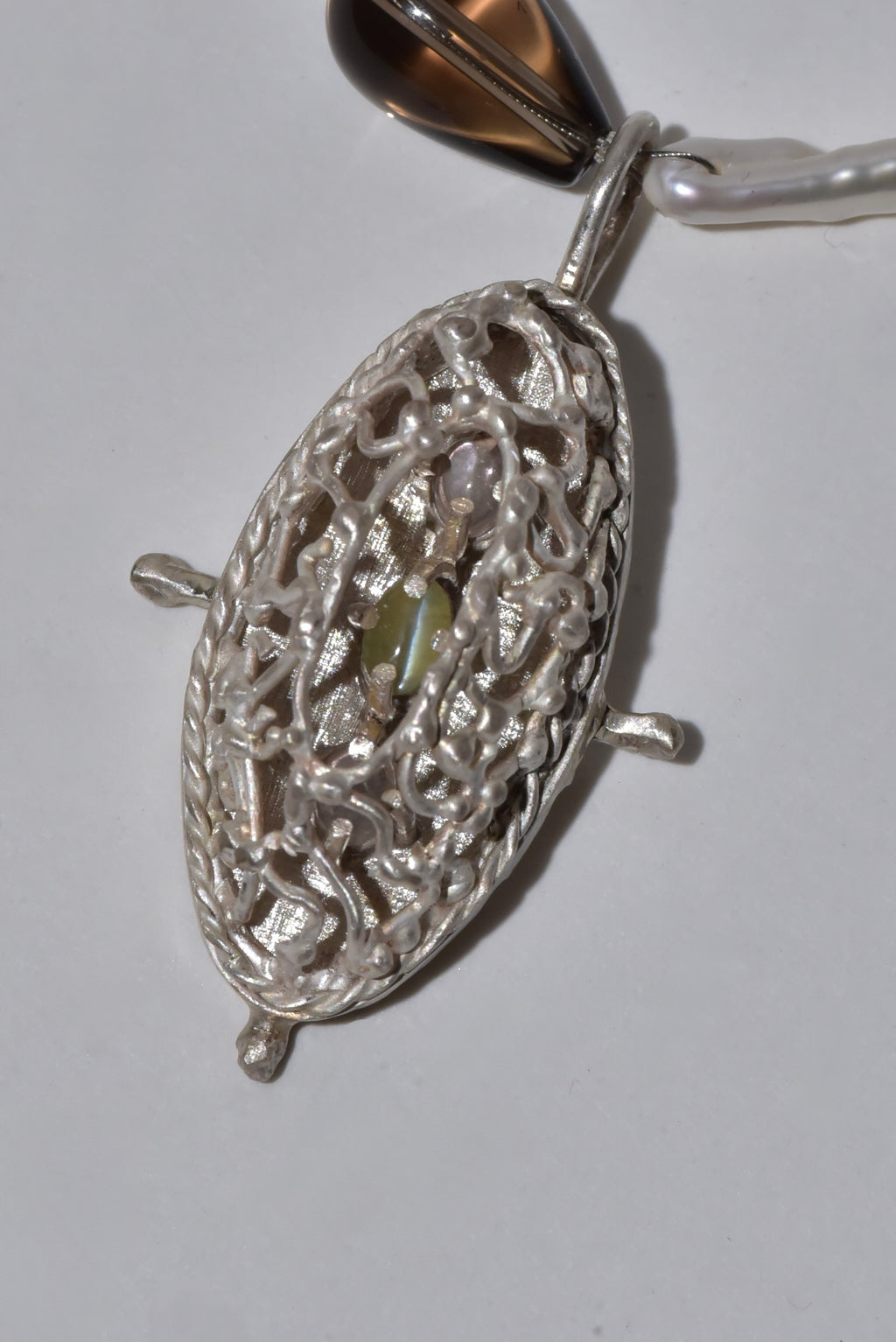 3 stones/Smoky necklace