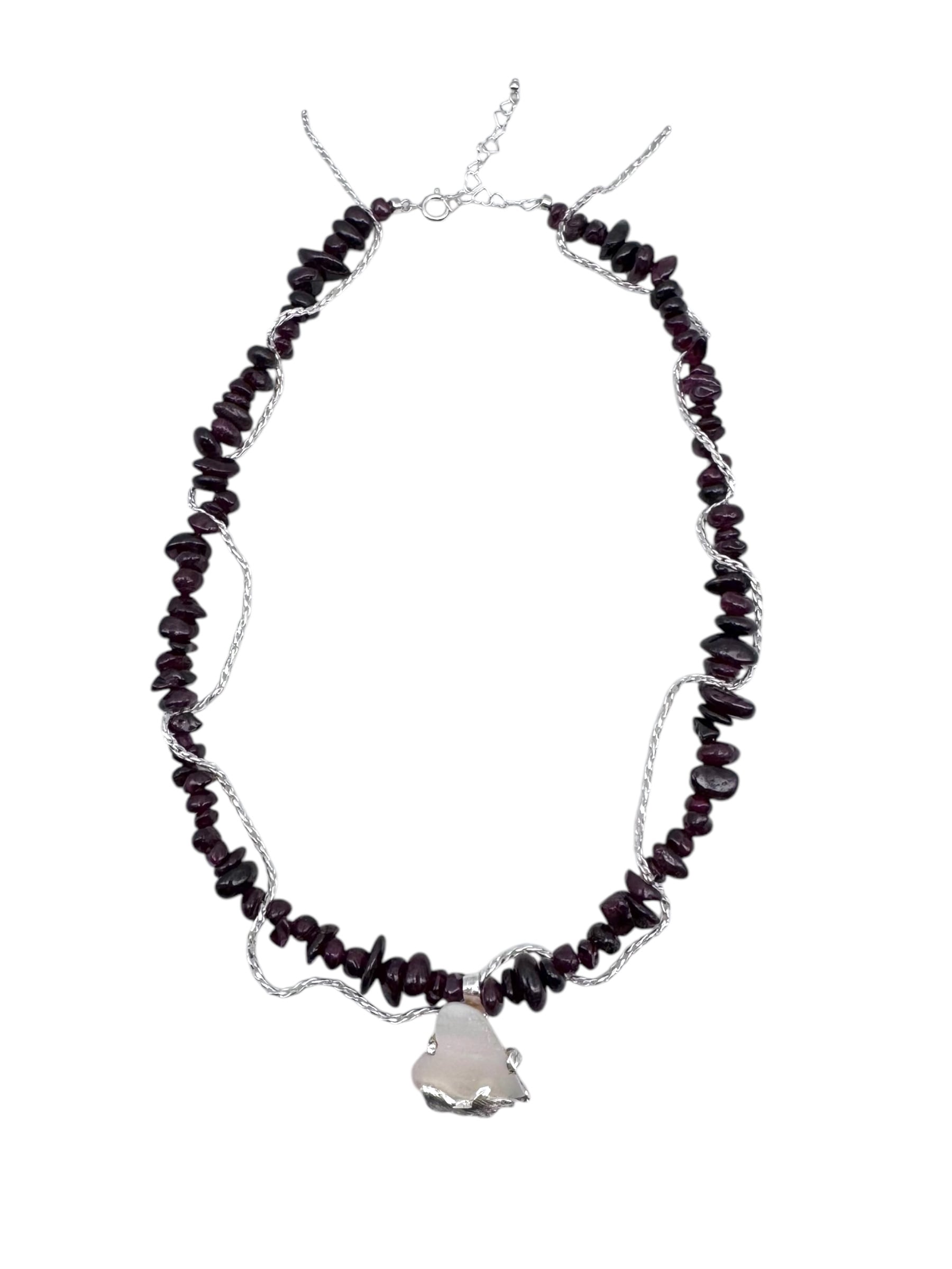 [ready-to-ship] Garnet|Hand-cut Mother-of-Pearl Pendant