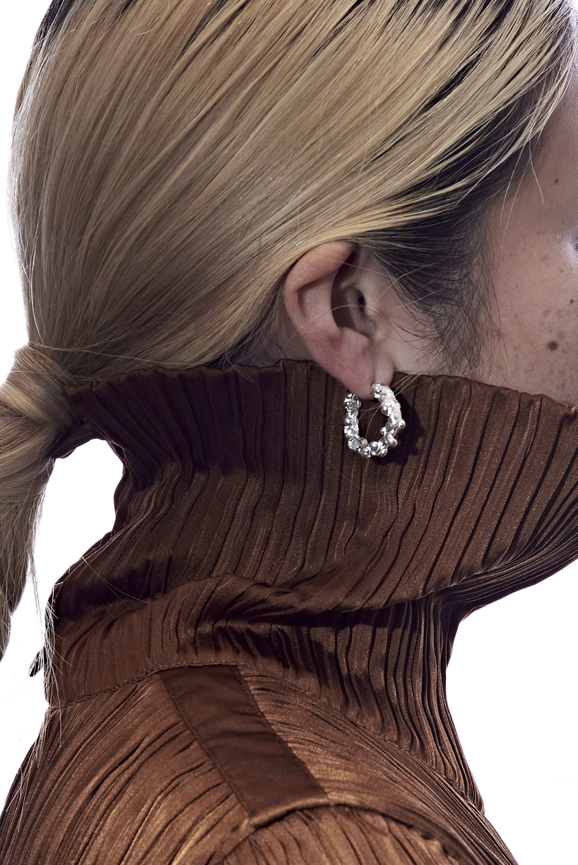 Random Circle earring